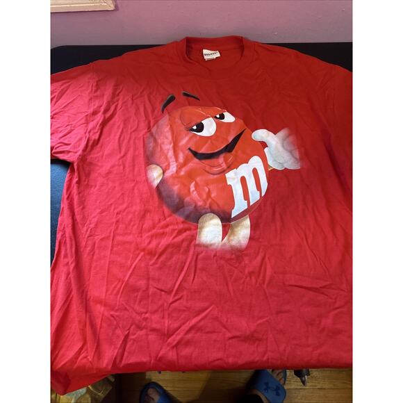 M&M World Red M&M Candy T-Shirt Size 2XL Unisex - Picture 1 of 4